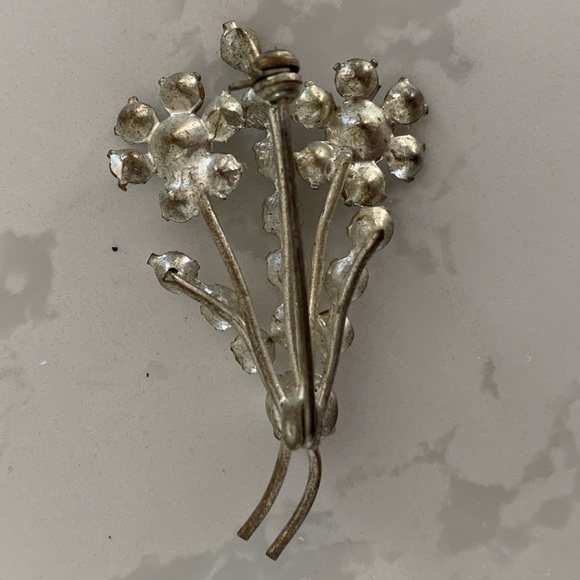 Antique rhinestone flower brooch - Picture 2 of 3